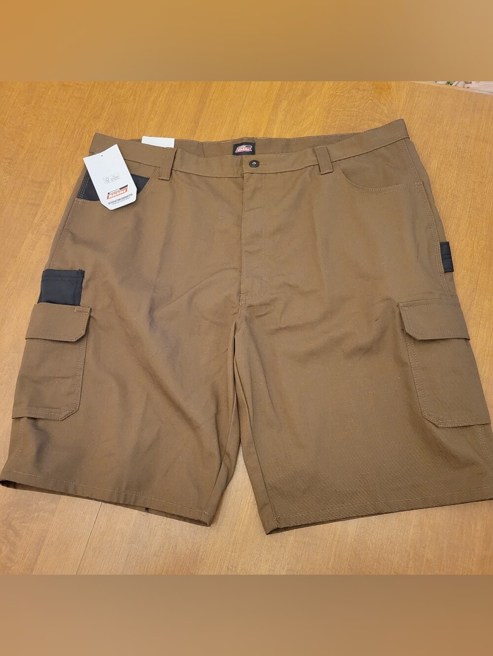 Dickies Brown Cargo Utility Shorts with Black Accent, Size 42, NEW